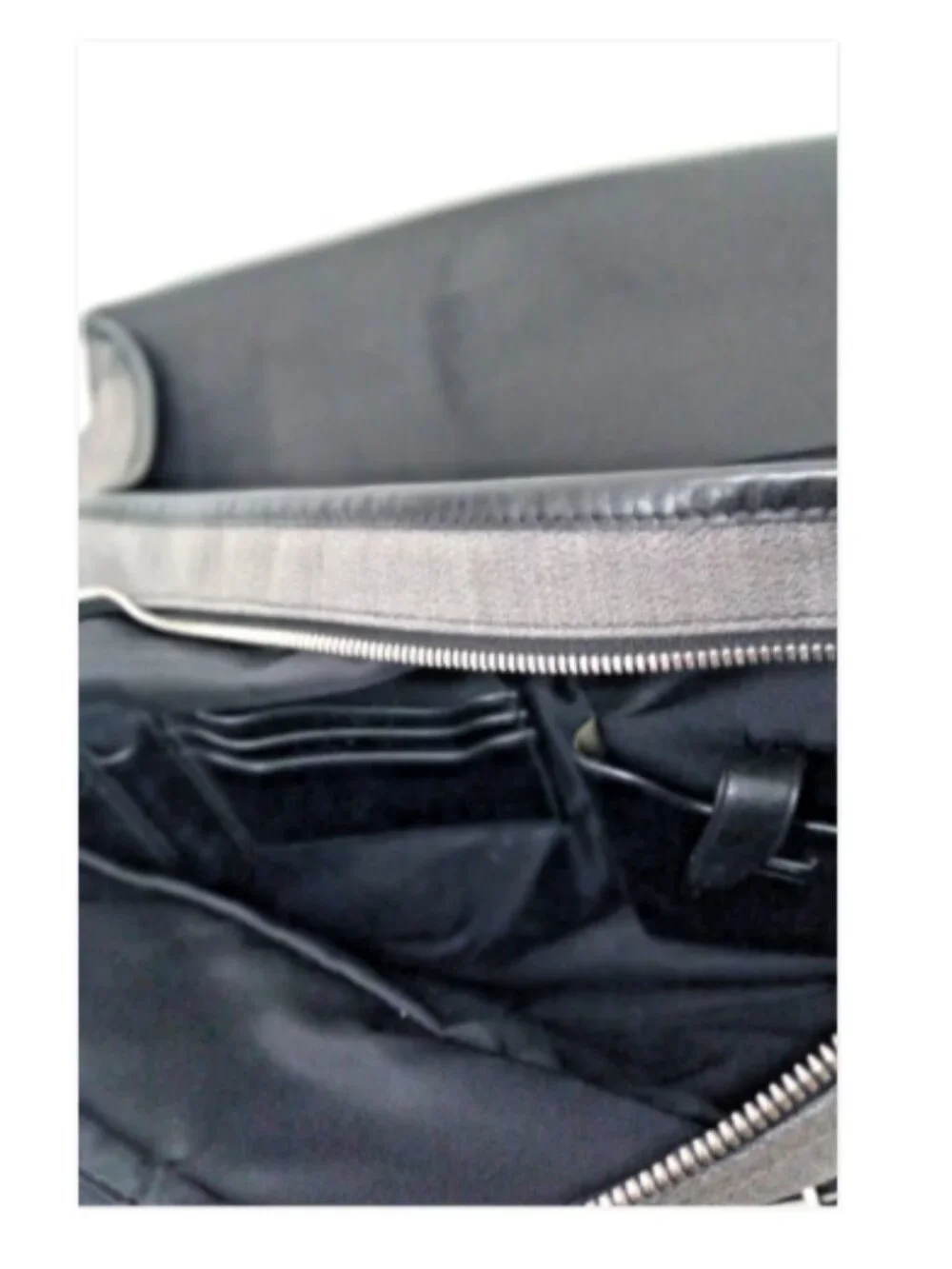 TUMI Townhouse Wilton Messenger Bag 24270D Black Leather Ballistic Nylon